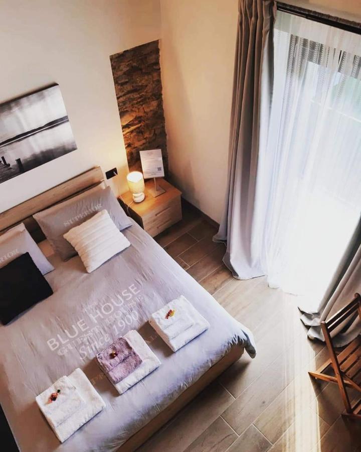 B&B Tenuta Legnate Sesto Calende Buitenkant foto