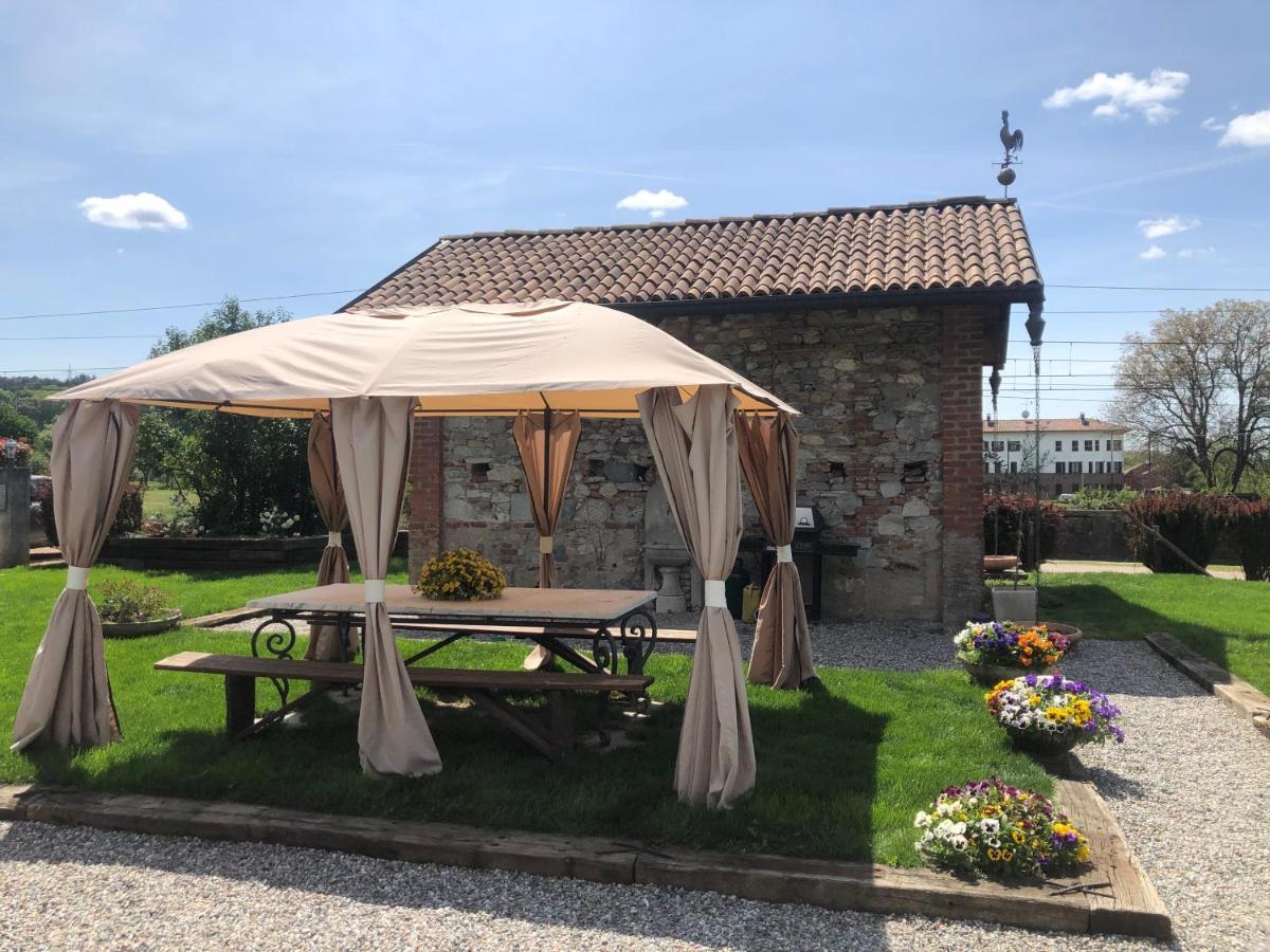 B&B Tenuta Legnate Sesto Calende Buitenkant foto