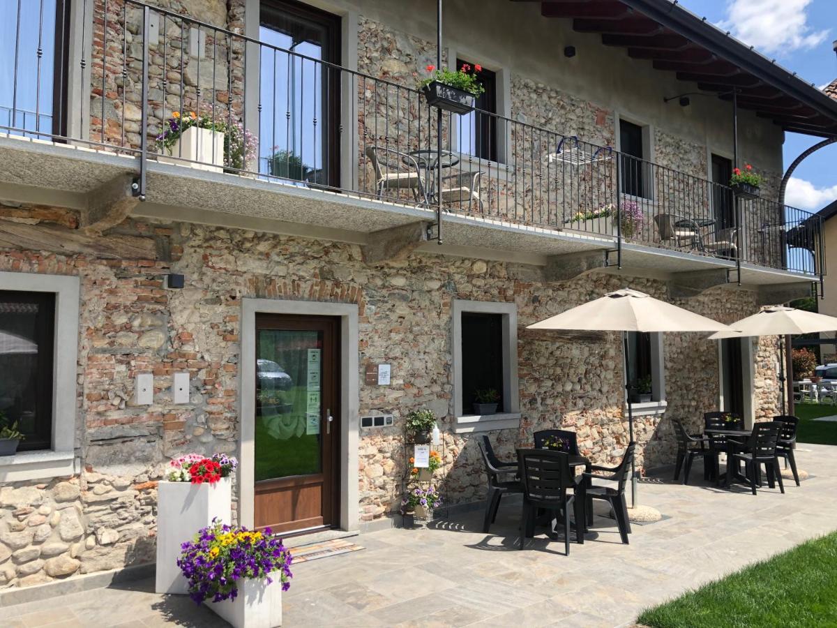 B&B Tenuta Legnate Sesto Calende Buitenkant foto