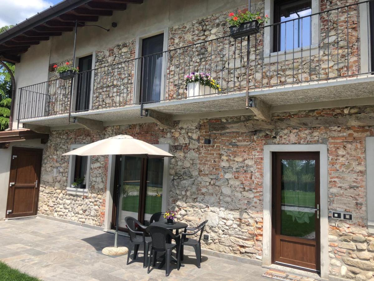 B&B Tenuta Legnate Sesto Calende Buitenkant foto