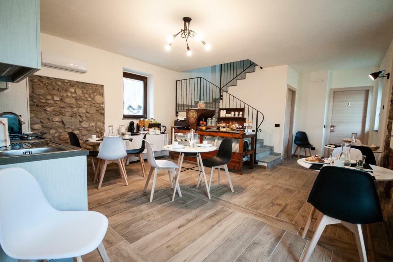 B&B Tenuta Legnate Sesto Calende Buitenkant foto